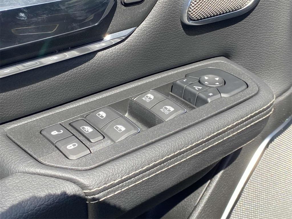 new 2025 Ram 1500 car, priced at $57,995