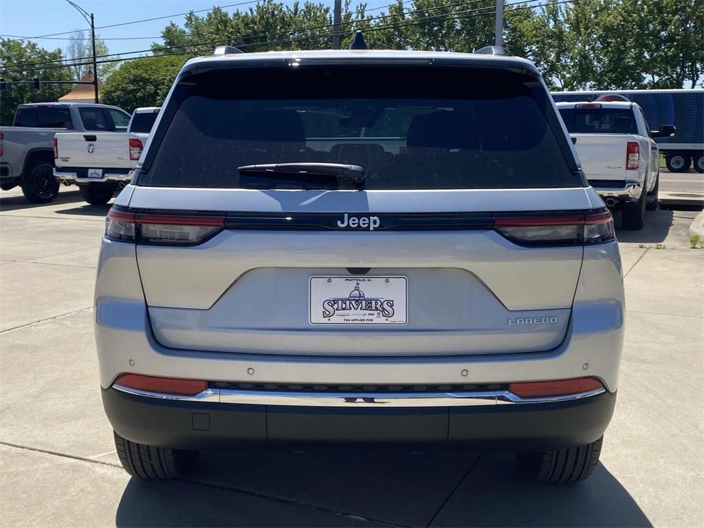 new 2025 Jeep Grand Cherokee car, priced at $31,195