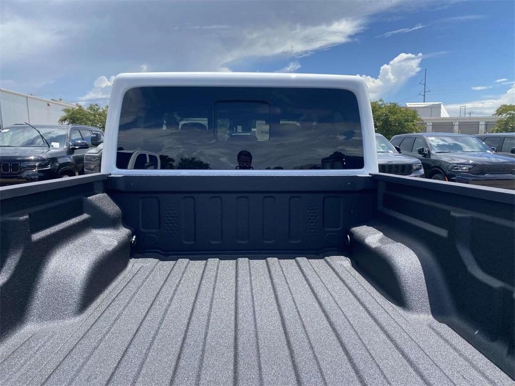 new 2025 Jeep Gladiator car, priced at $39,515