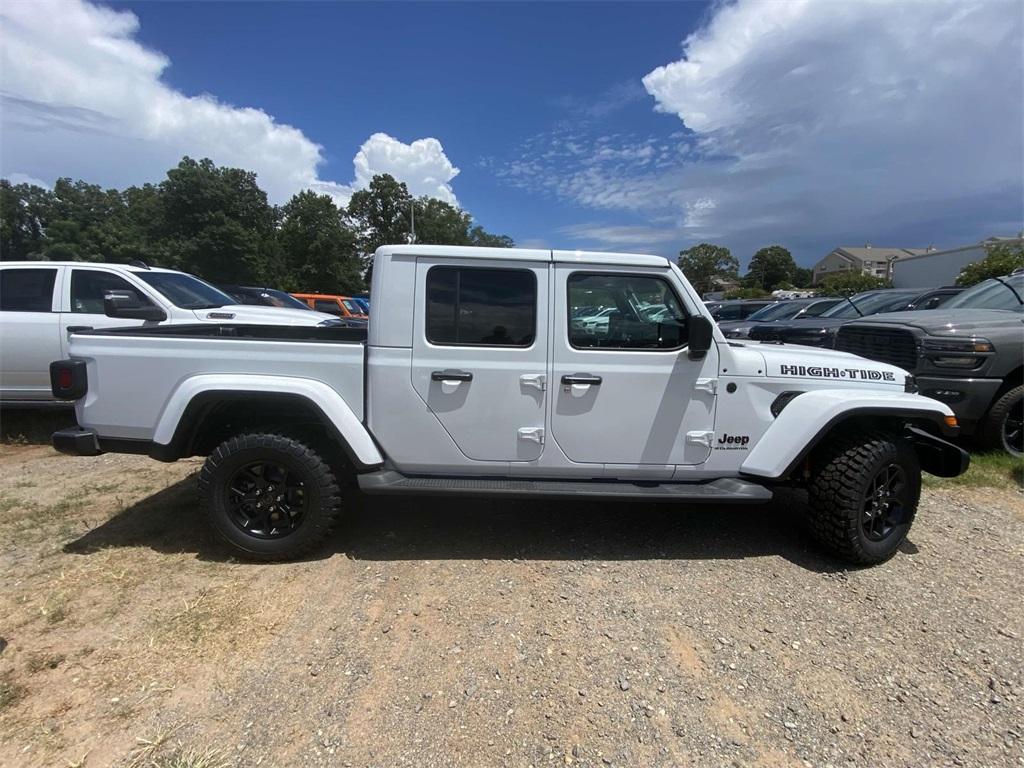 new 2025 Jeep Gladiator car, priced at $39,515