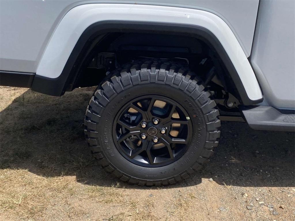 new 2025 Jeep Gladiator car, priced at $39,515