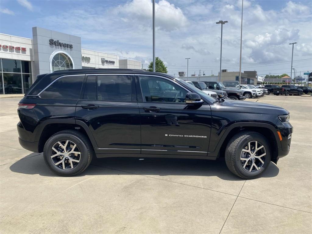 new 2025 Jeep Grand Cherokee car, priced at $37,381