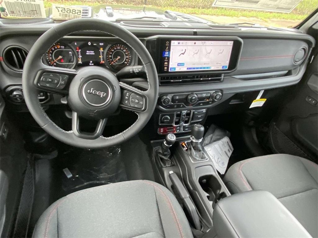 new 2025 Jeep Gladiator car, priced at $45,995