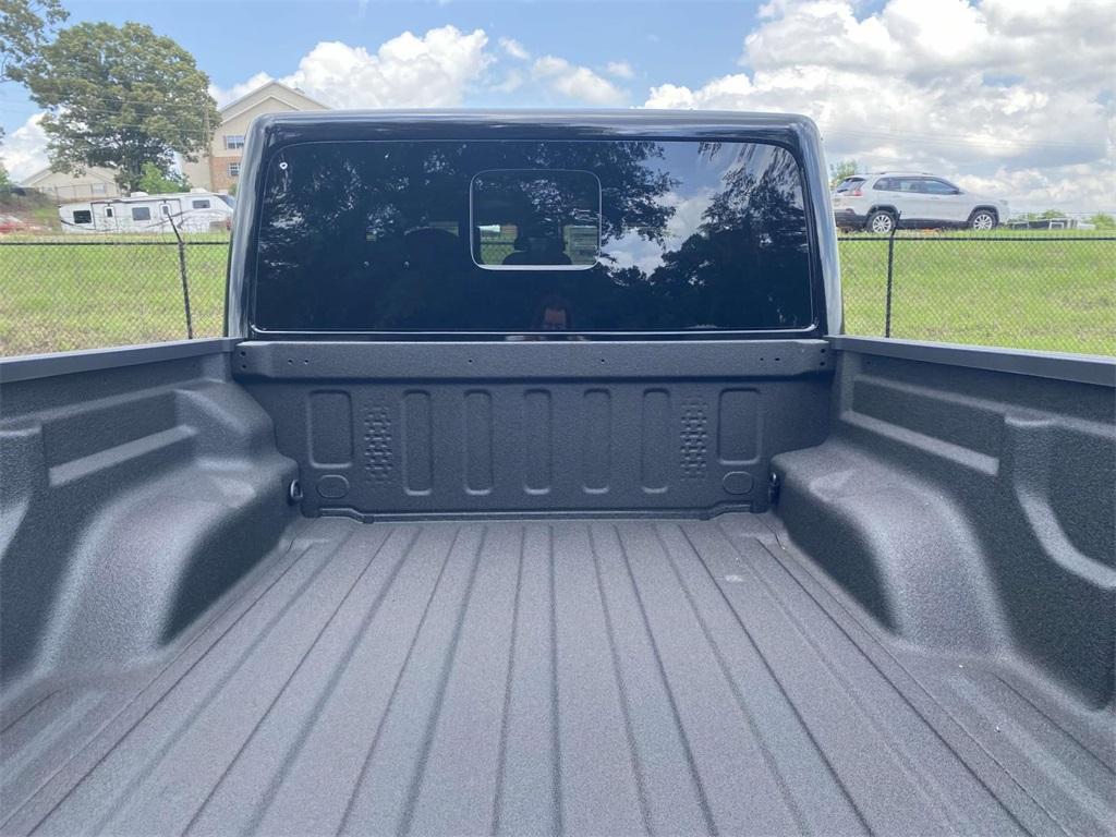 new 2025 Jeep Gladiator car, priced at $45,995