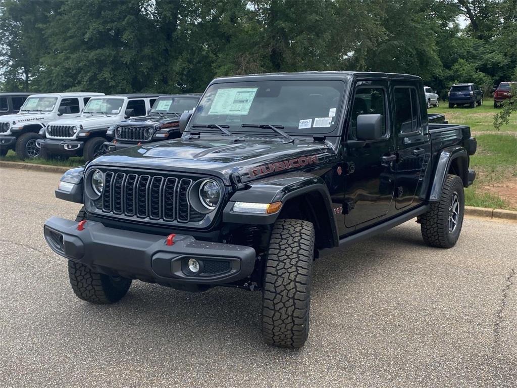 new 2025 Jeep Gladiator car, priced at $45,995