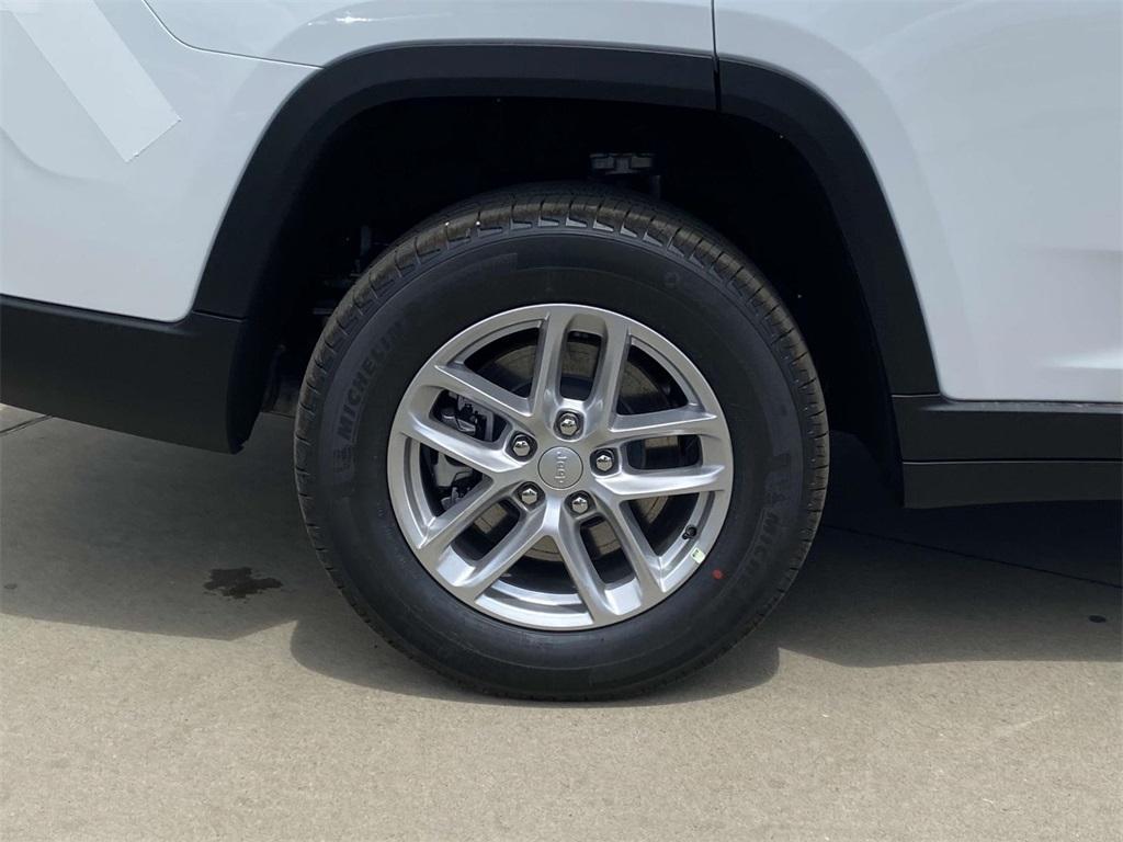 new 2025 Jeep Grand Cherokee L car, priced at $35,995