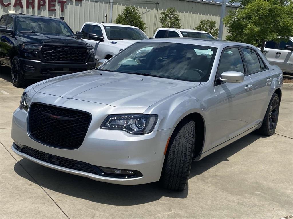 used 2022 Chrysler 300 car, priced at $28,495