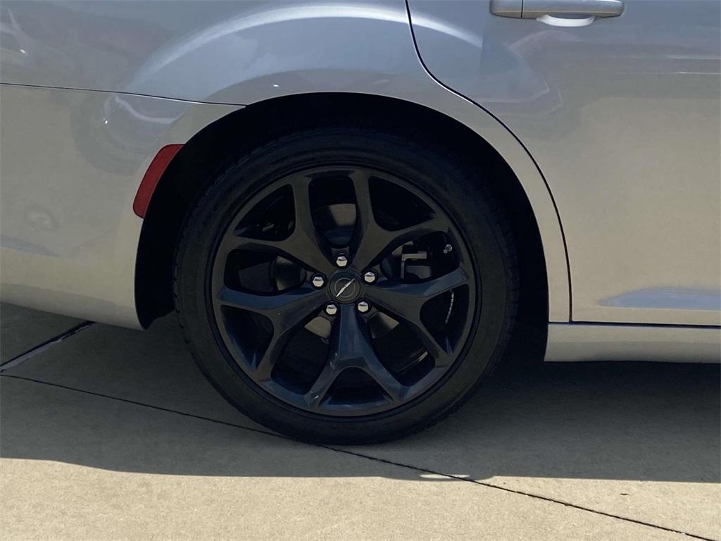 used 2022 Chrysler 300 car, priced at $28,495