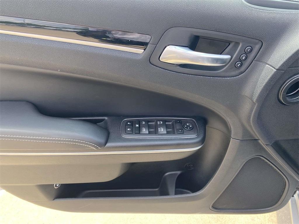 used 2022 Chrysler 300 car, priced at $28,495