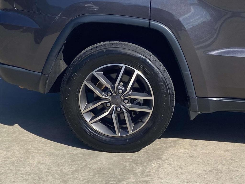 used 2020 Jeep Grand Cherokee car, priced at $17,695