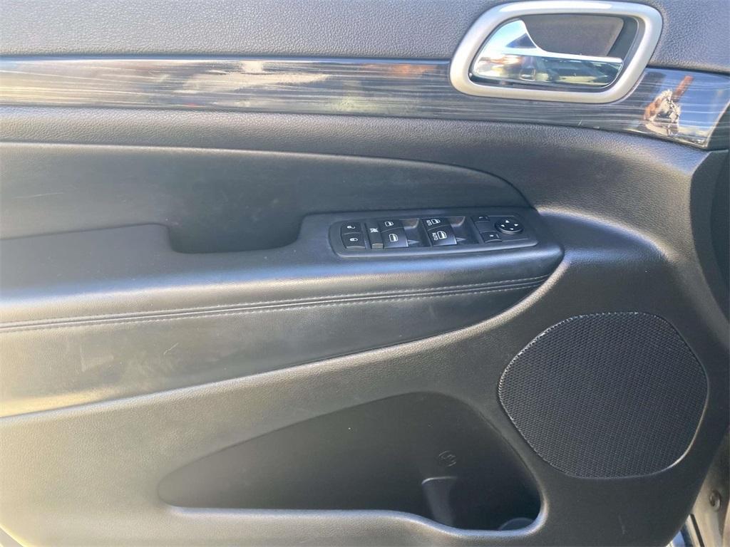 used 2020 Jeep Grand Cherokee car, priced at $17,695