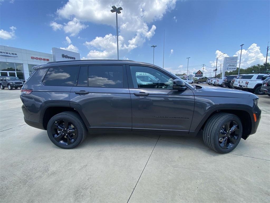 new 2025 Jeep Grand Cherokee L car, priced at $42,495