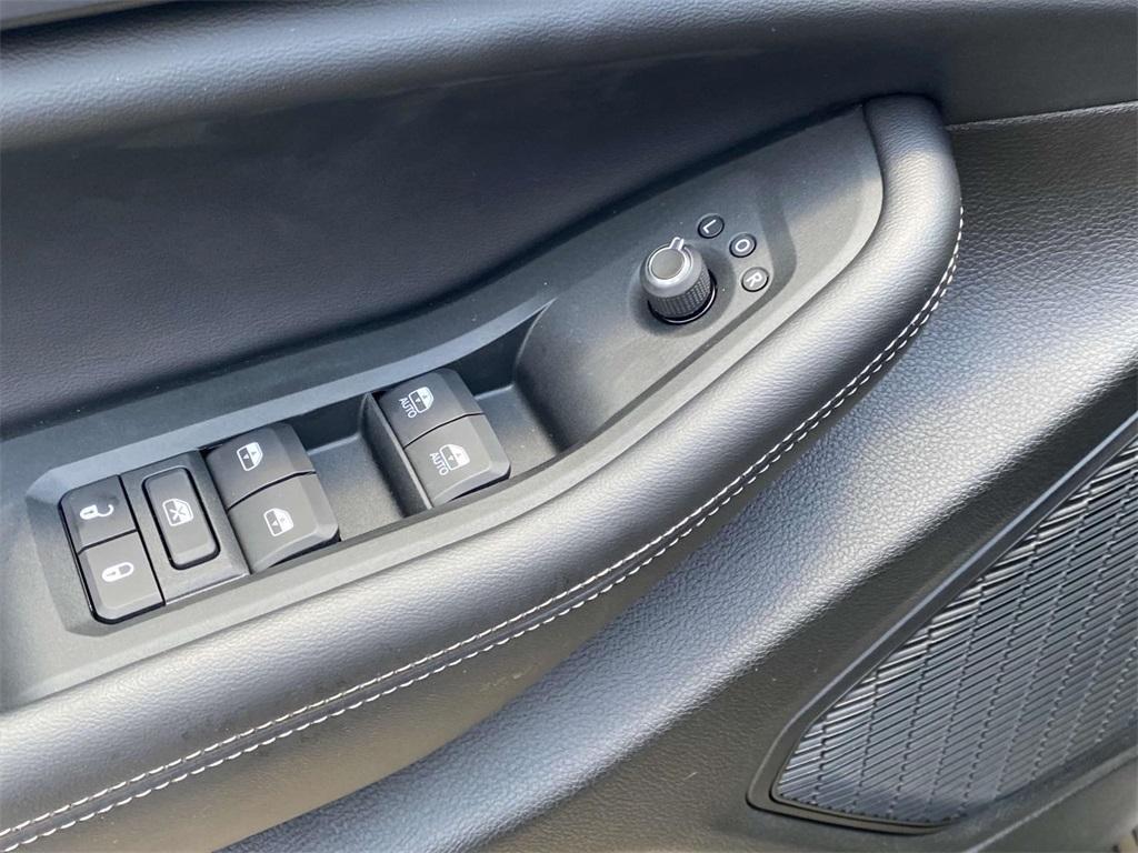 new 2025 Jeep Grand Cherokee L car, priced at $42,495