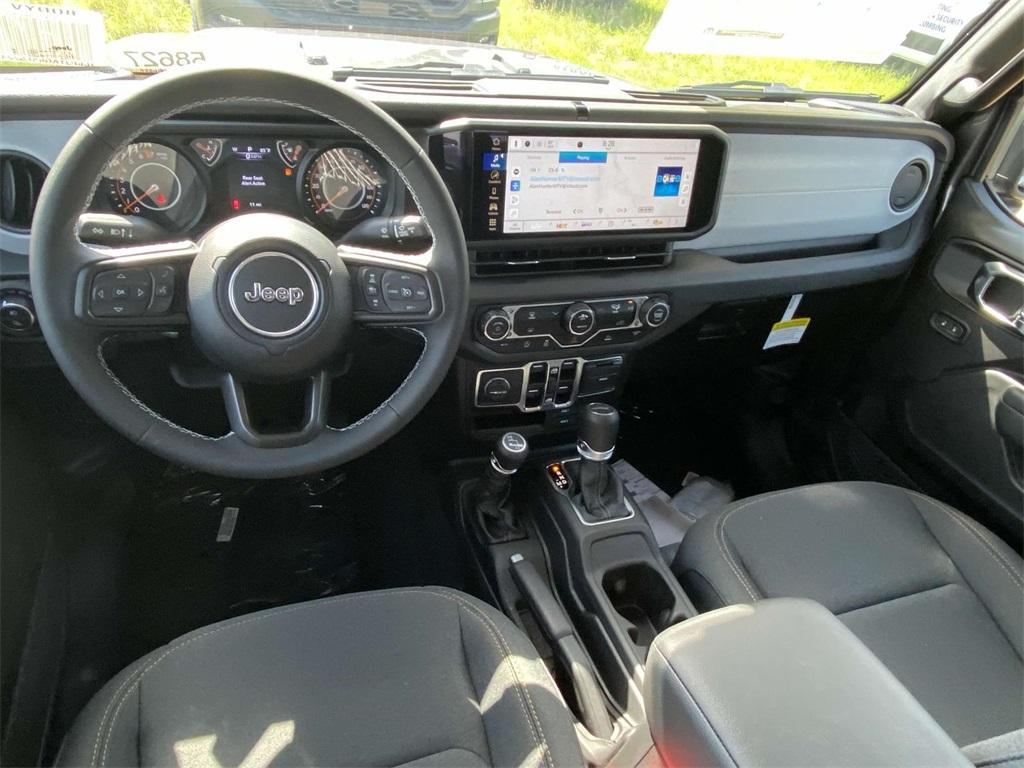 new 2025 Jeep Gladiator car, priced at $46,995