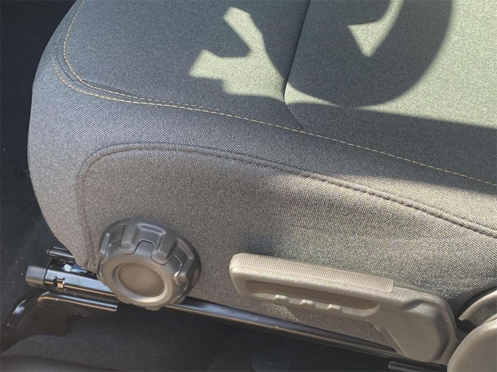 new 2025 Jeep Gladiator car, priced at $46,995