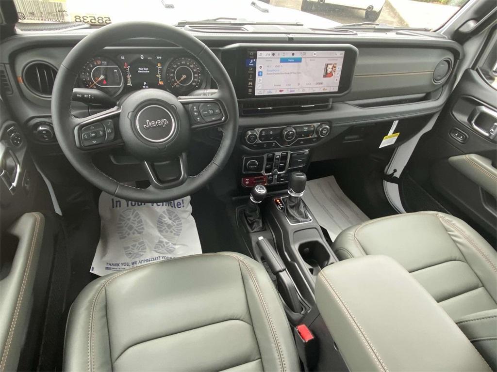new 2025 Jeep Gladiator car, priced at $46,995