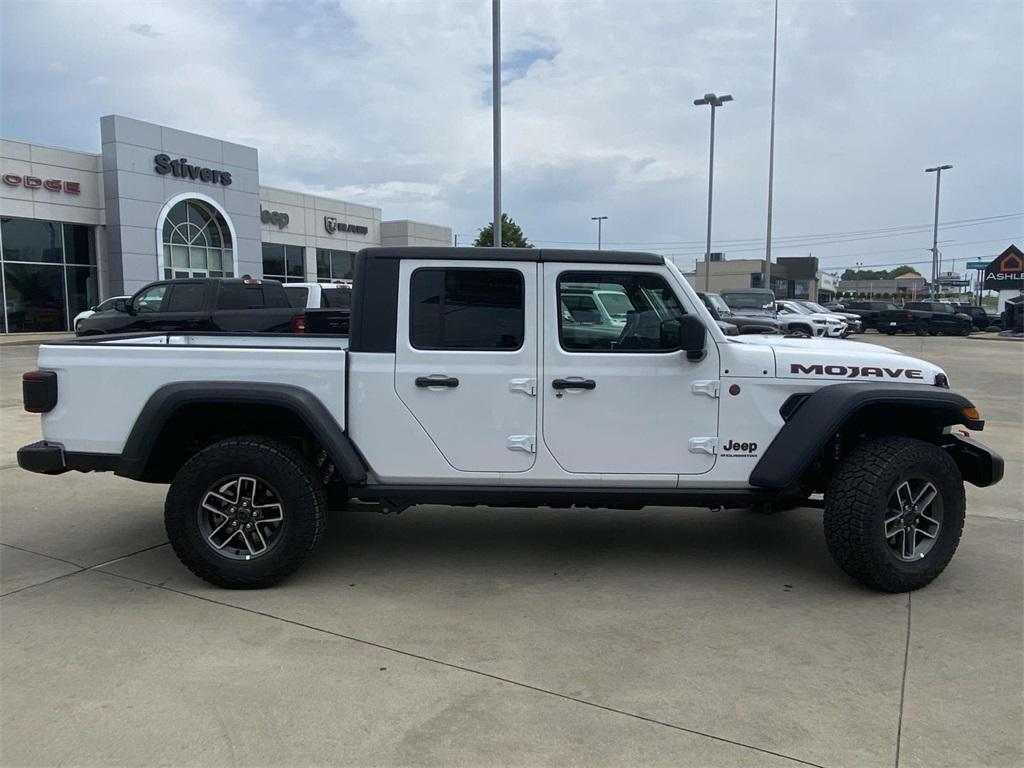 new 2025 Jeep Gladiator car, priced at $46,995