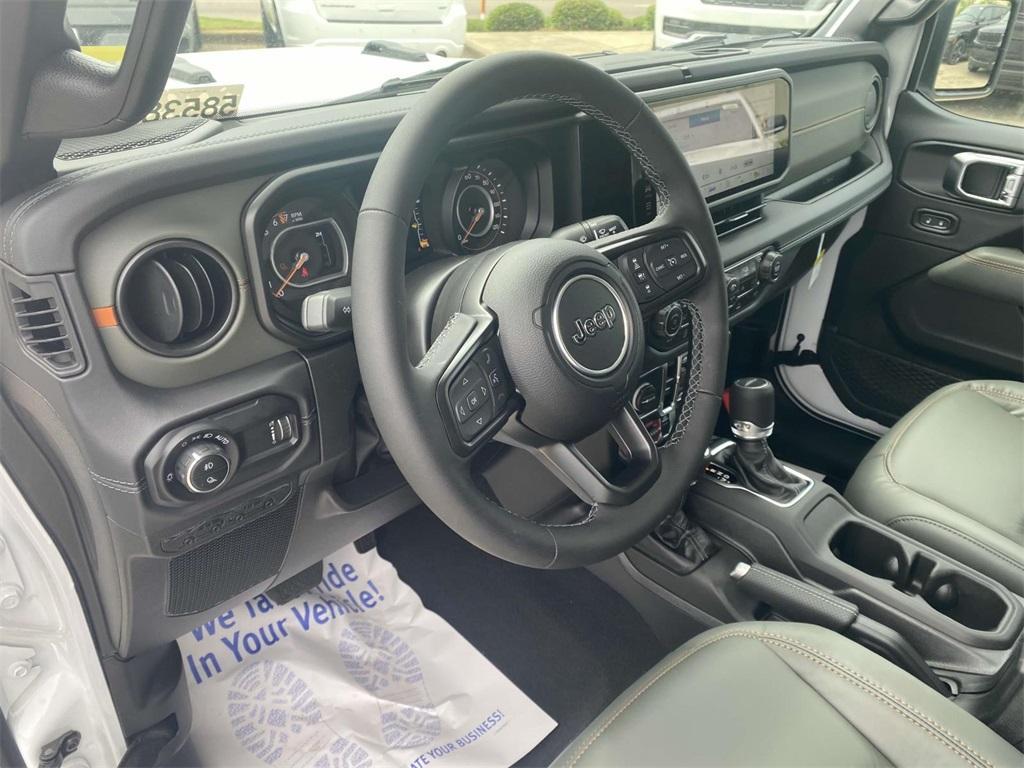 new 2025 Jeep Gladiator car, priced at $46,995