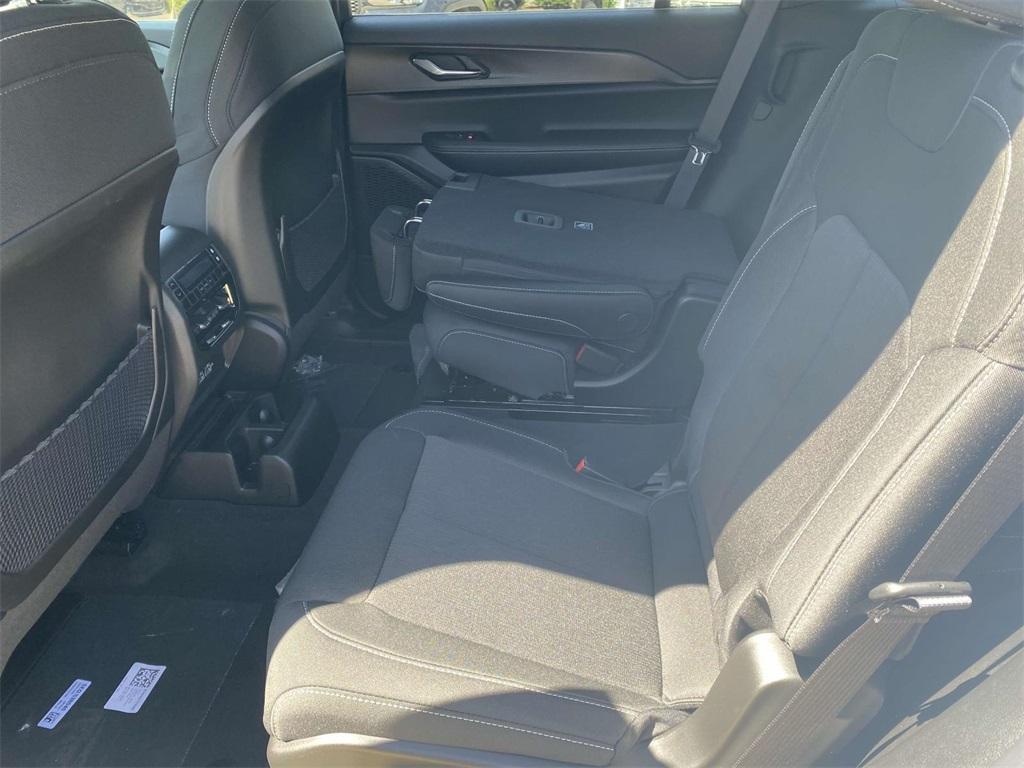 new 2025 Jeep Grand Cherokee L car, priced at $33,995