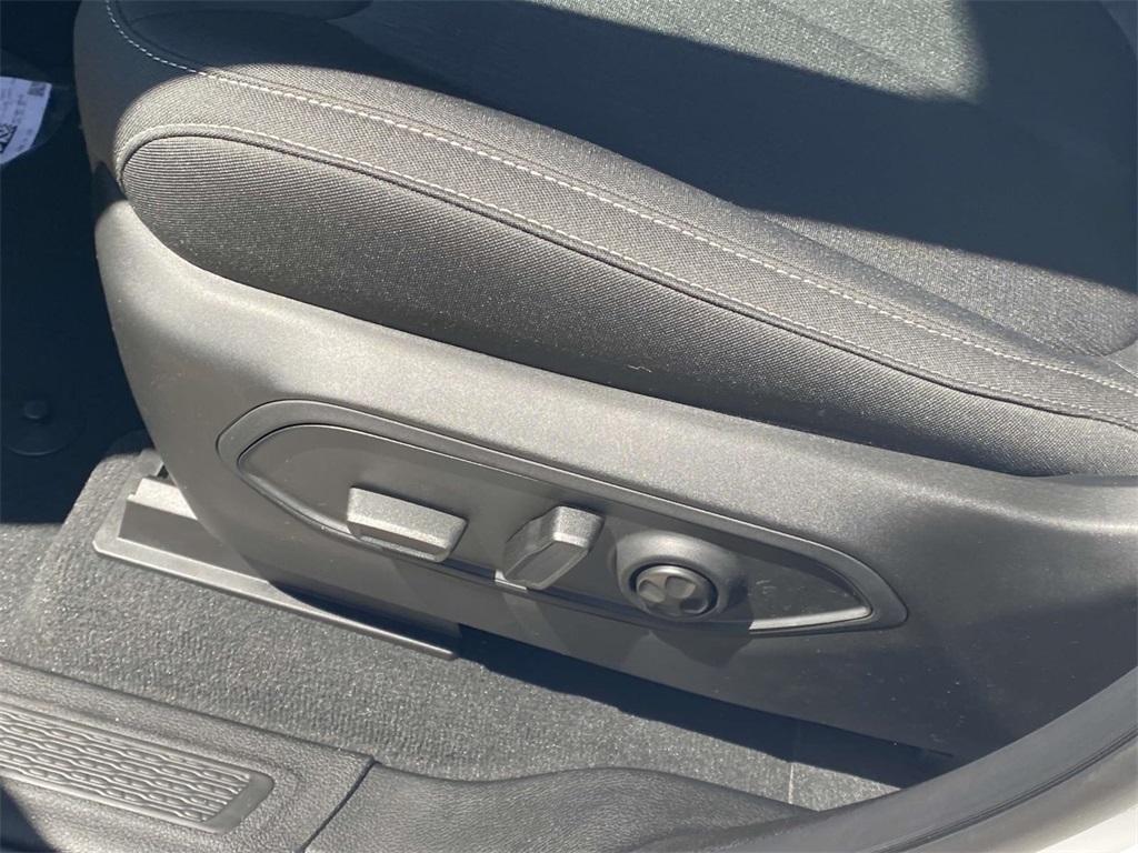 new 2025 Jeep Grand Cherokee L car, priced at $33,995