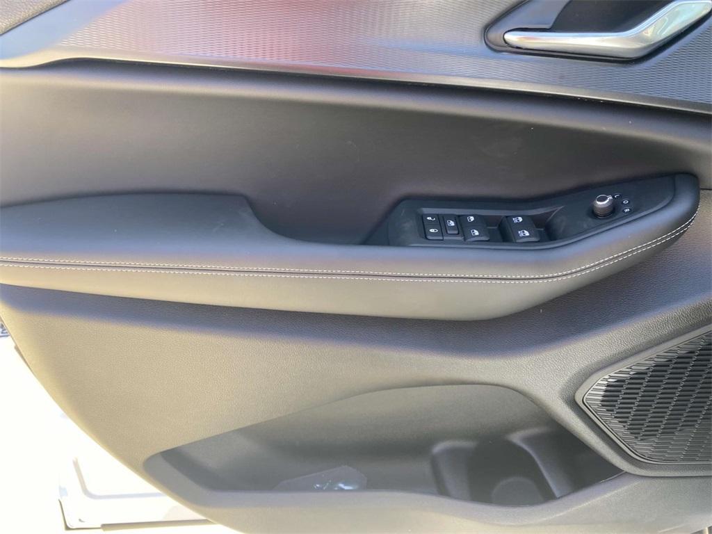new 2025 Jeep Grand Cherokee L car, priced at $33,995