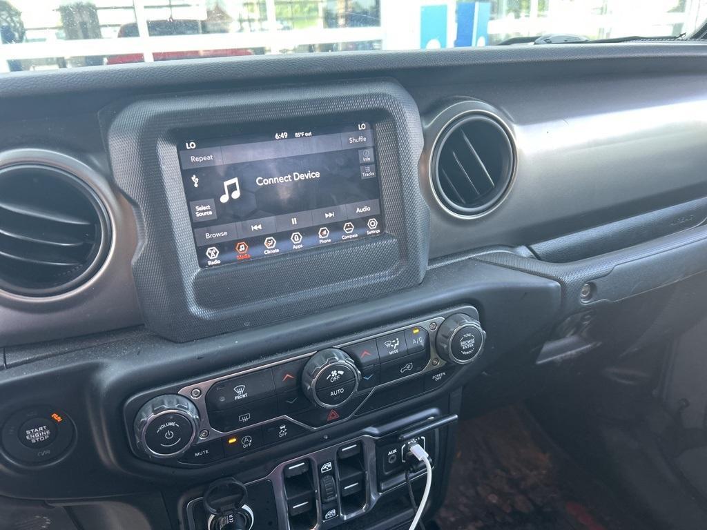 used 2020 Jeep Gladiator car, priced at $25,995