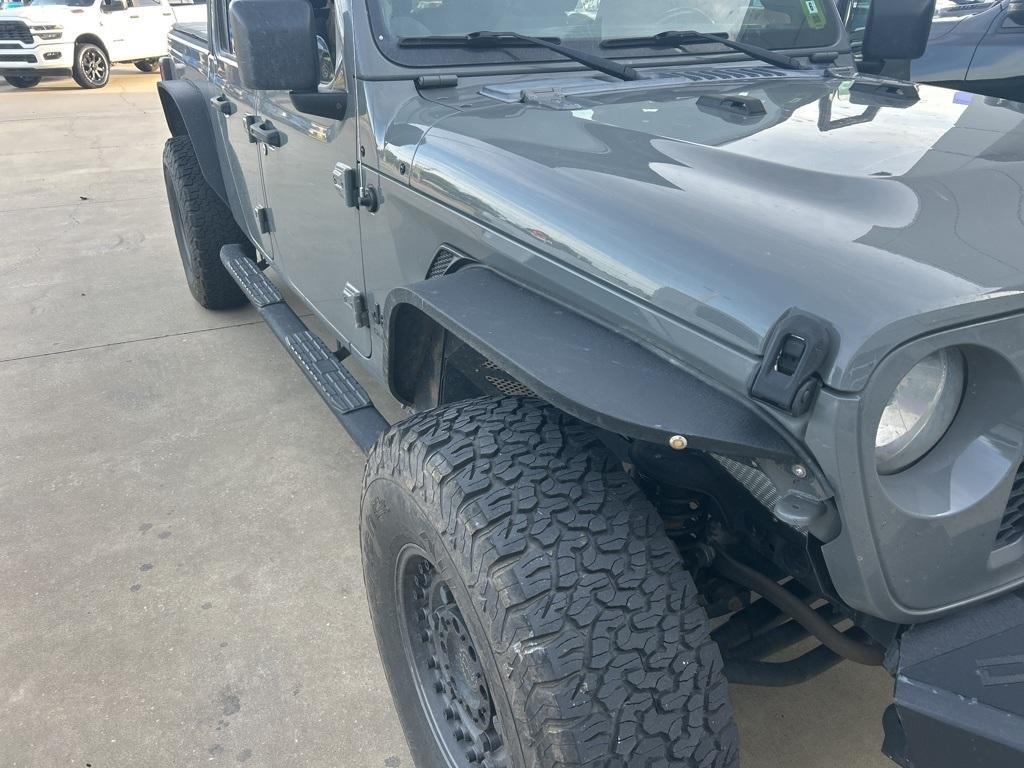 used 2020 Jeep Gladiator car, priced at $25,995