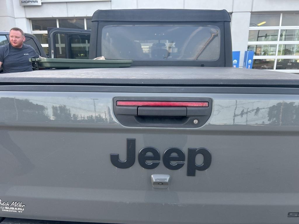 used 2020 Jeep Gladiator car, priced at $25,995