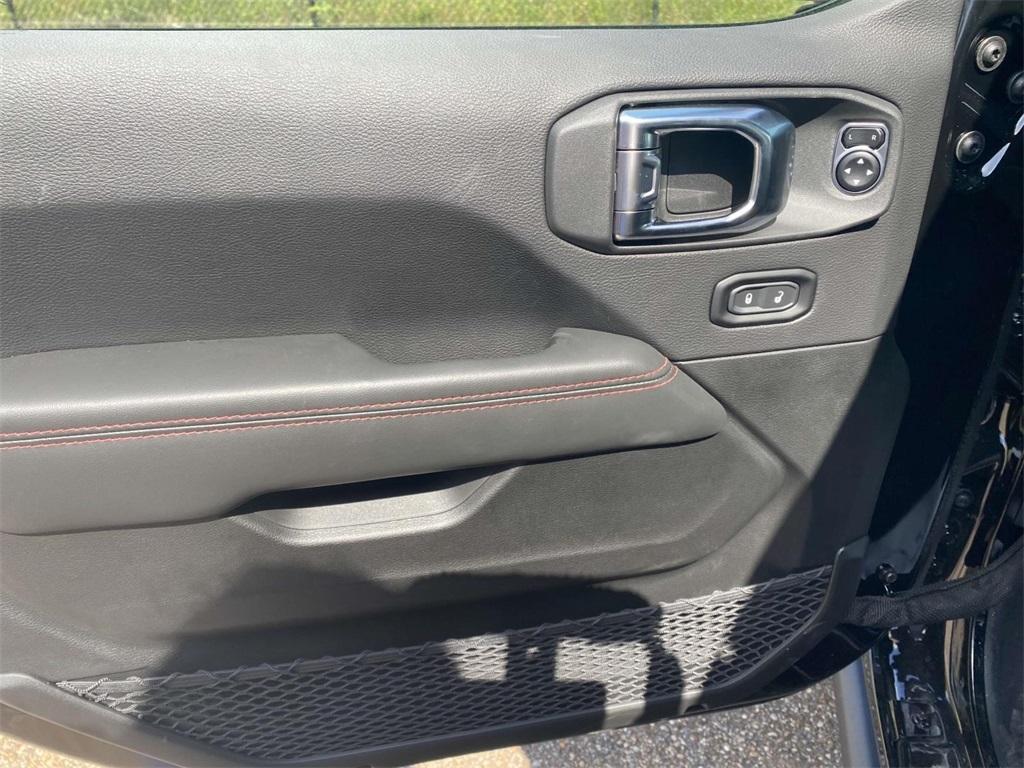 new 2025 Jeep Gladiator car, priced at $52,995