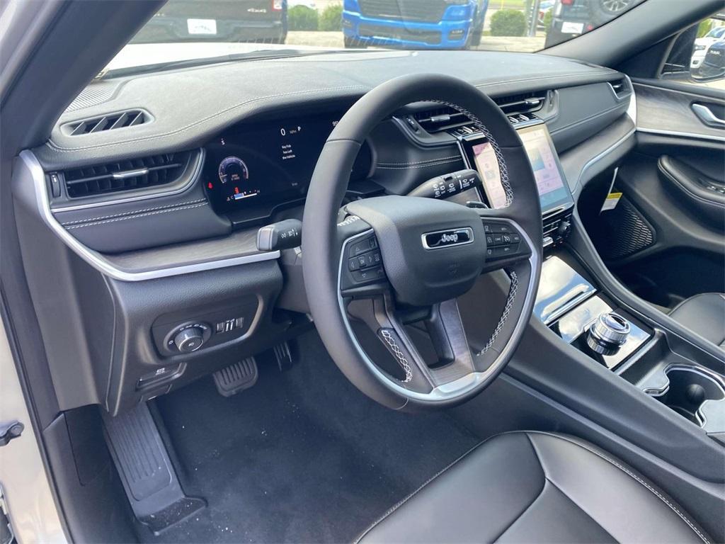 new 2025 Jeep Grand Cherokee L car, priced at $44,495