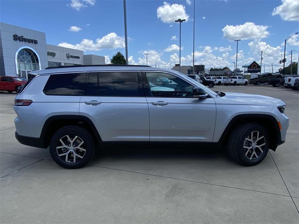 new 2025 Jeep Grand Cherokee L car, priced at $44,495