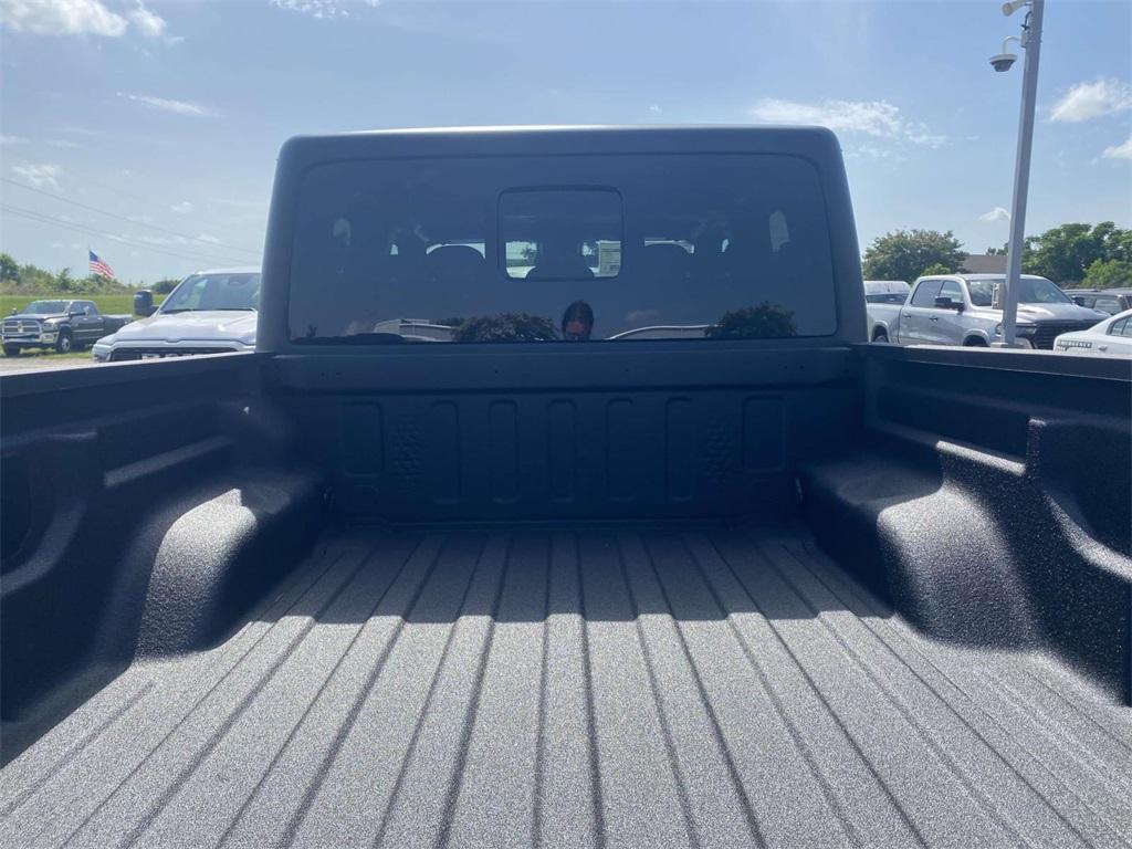 new 2025 Jeep Gladiator car, priced at $44,995