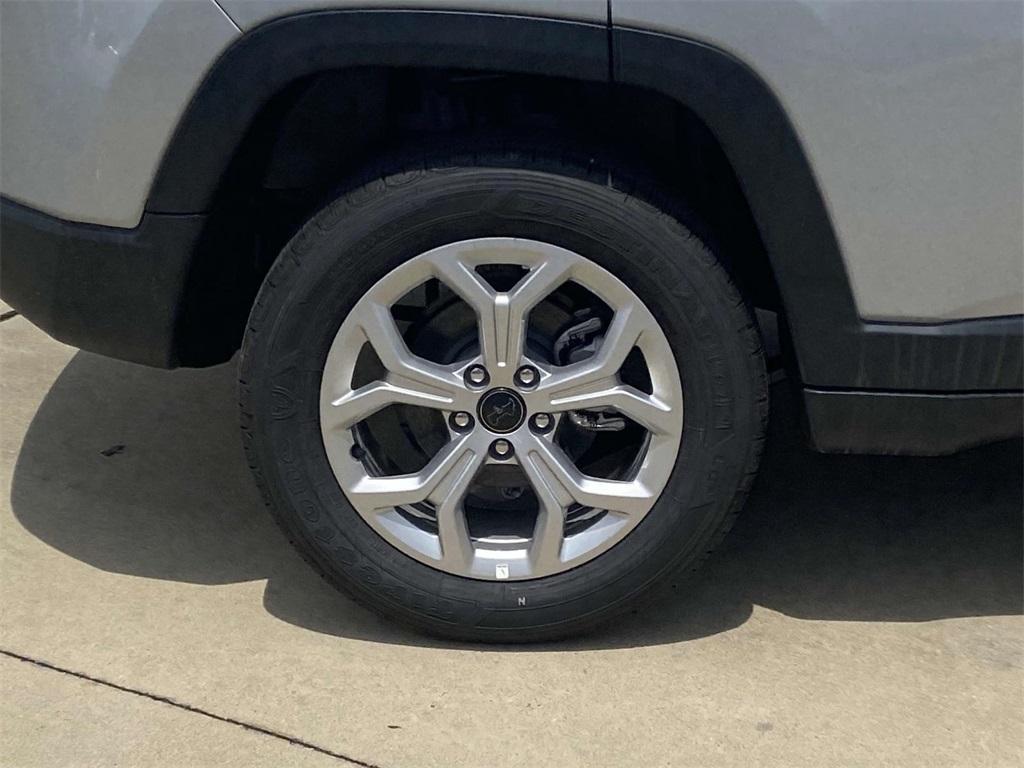 new 2025 Jeep Compass car, priced at $28,860