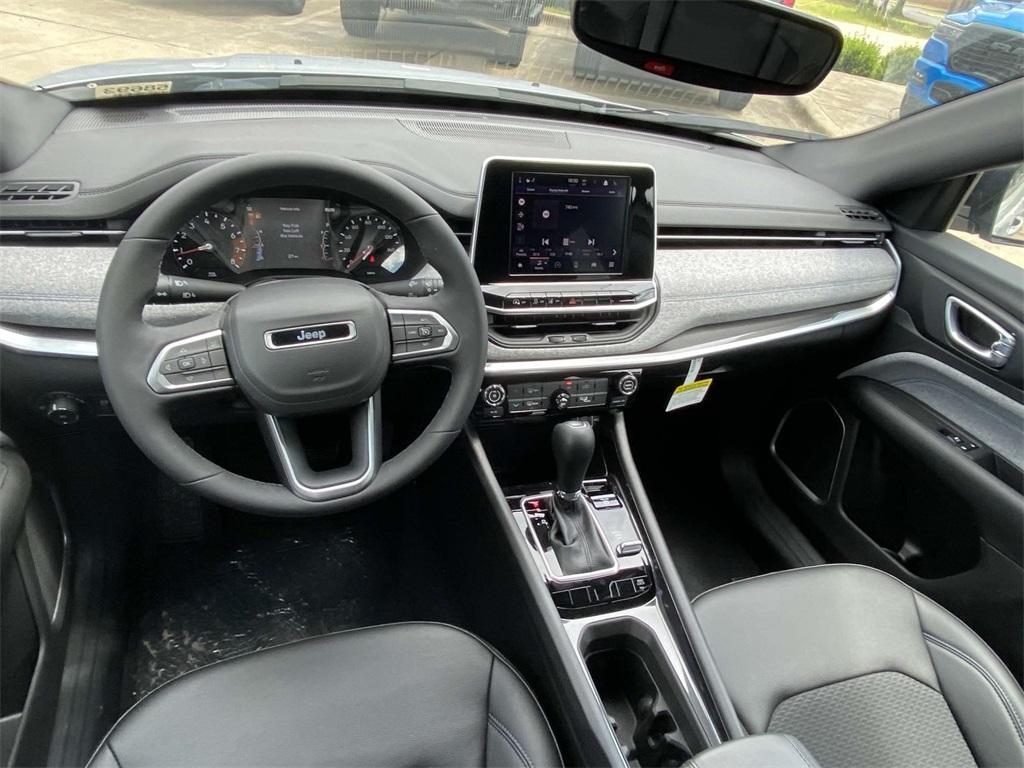 new 2025 Jeep Compass car, priced at $28,860