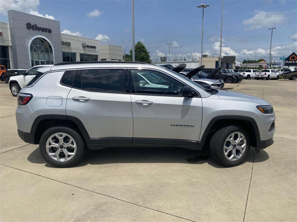 new 2025 Jeep Compass car, priced at $28,860