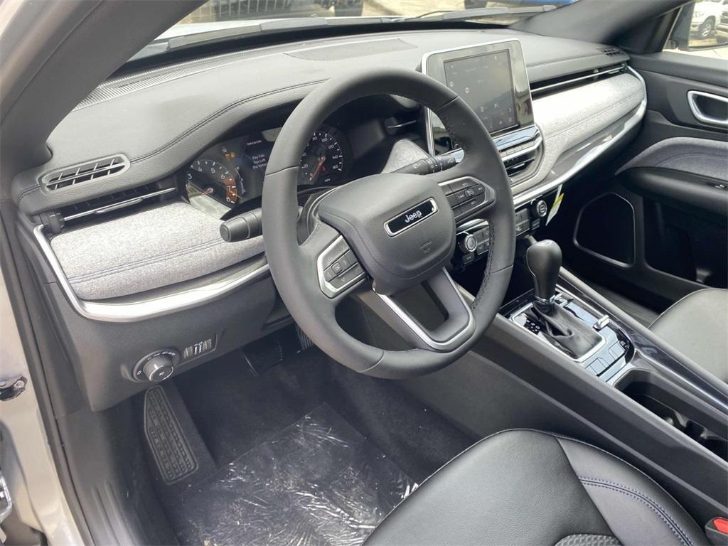new 2025 Jeep Compass car, priced at $28,860