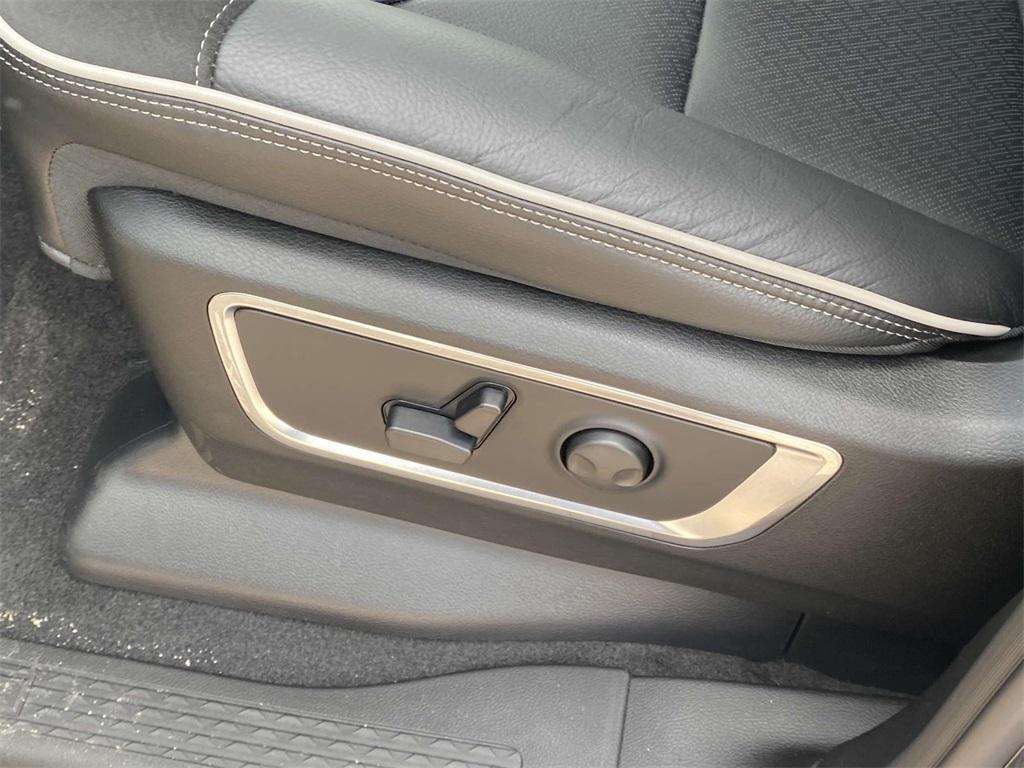 new 2025 Ram 1500 car, priced at $59,655