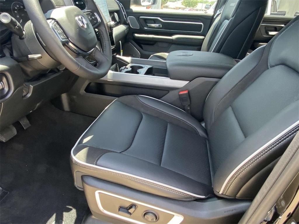new 2025 Ram 1500 car, priced at $55,995