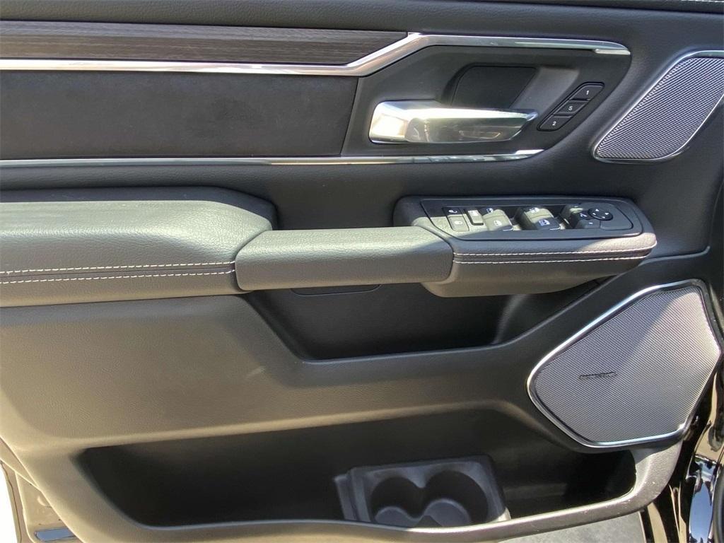 new 2025 Ram 1500 car, priced at $55,995