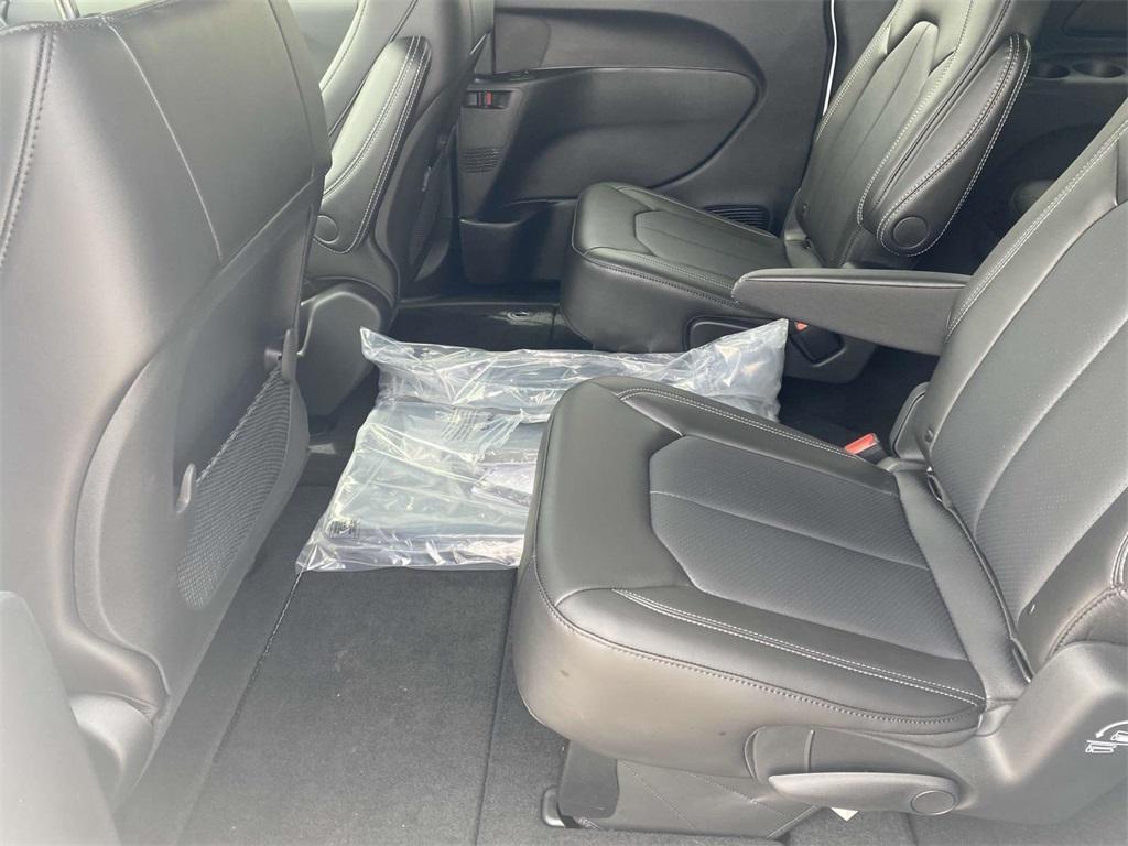 new 2025 Chrysler Voyager car, priced at $35,313