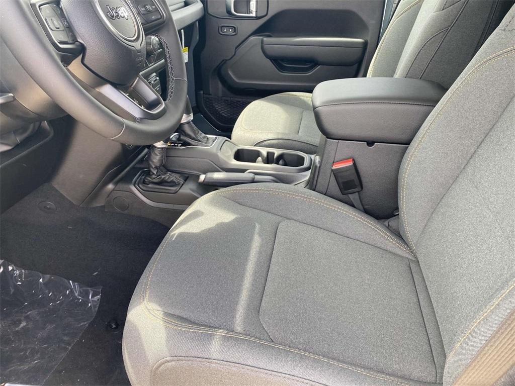 new 2025 Jeep Wrangler car, priced at $43,795