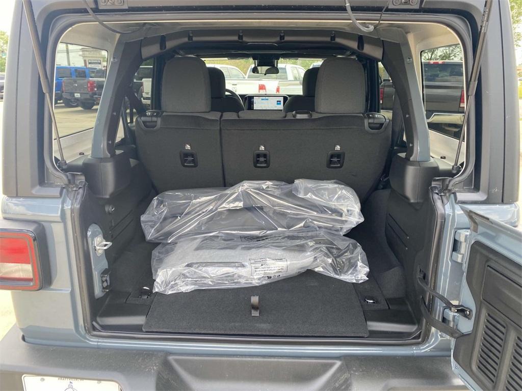 new 2025 Jeep Wrangler car, priced at $43,795
