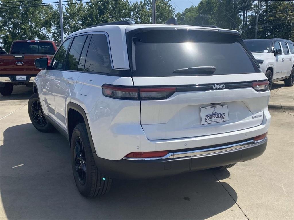 new 2025 Jeep Grand Cherokee car, priced at $33,995