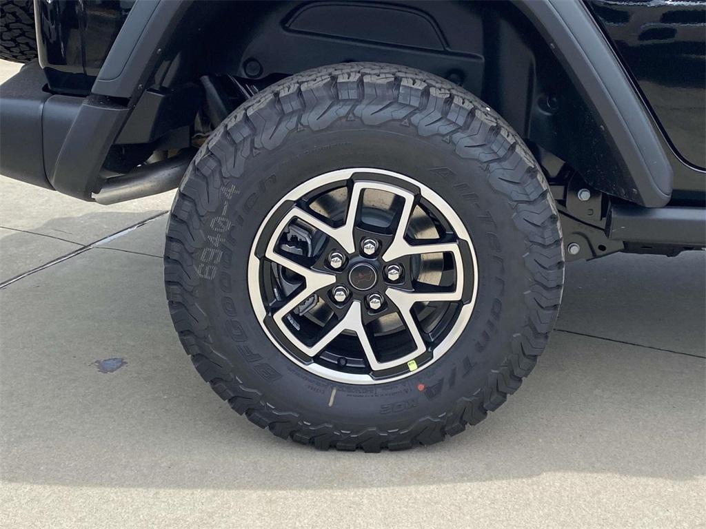 new 2025 Jeep Wrangler car, priced at $54,995