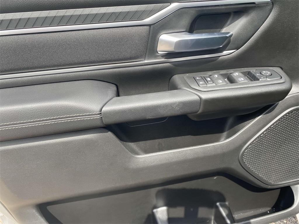 new 2025 Ram 1500 car, priced at $47,295