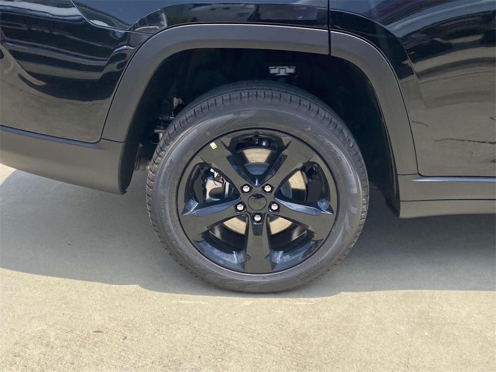 new 2025 Jeep Grand Cherokee L car, priced at $48,295
