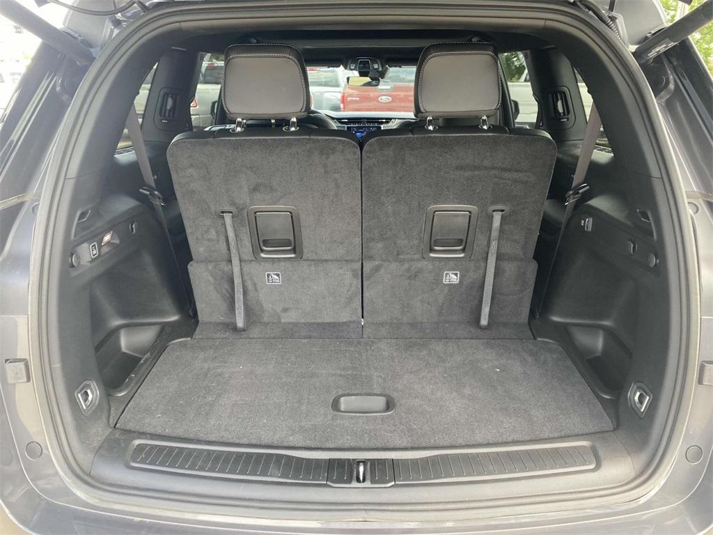new 2025 Jeep Grand Cherokee L car, priced at $39,995