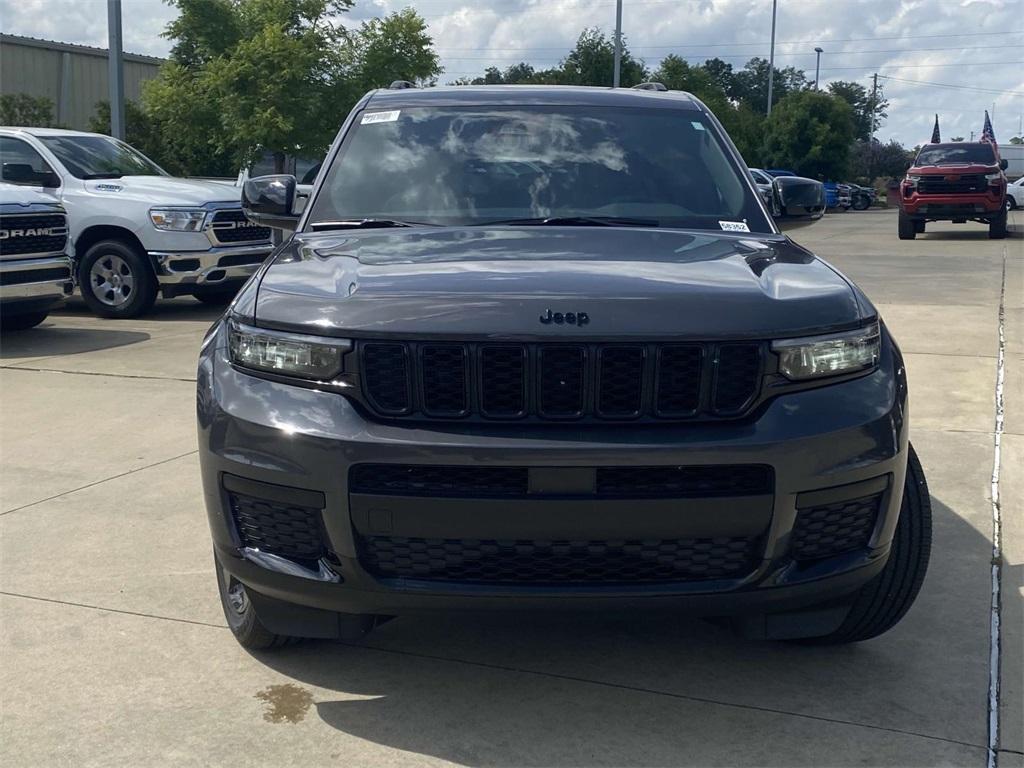 new 2025 Jeep Grand Cherokee L car, priced at $39,995