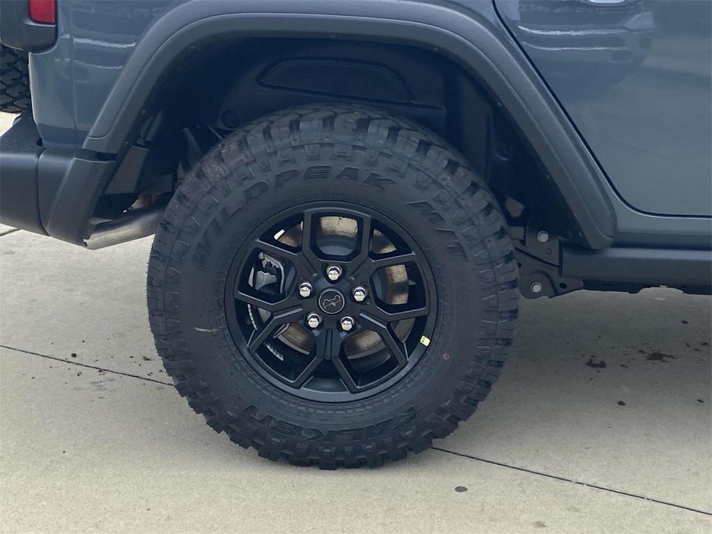 new 2025 Jeep Wrangler car, priced at $51,085