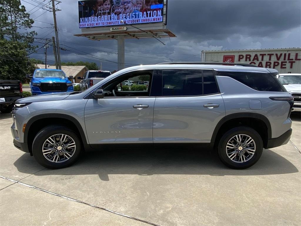used 2024 Chevrolet Traverse car, priced at $38,995